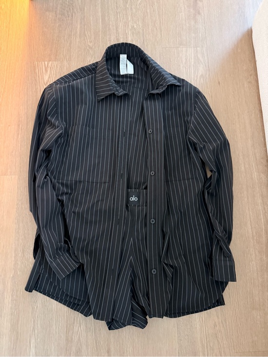 ALO Yoga Other - ALO Yoga Black Pinstripe Women's Button-Up Shirt and Shorts